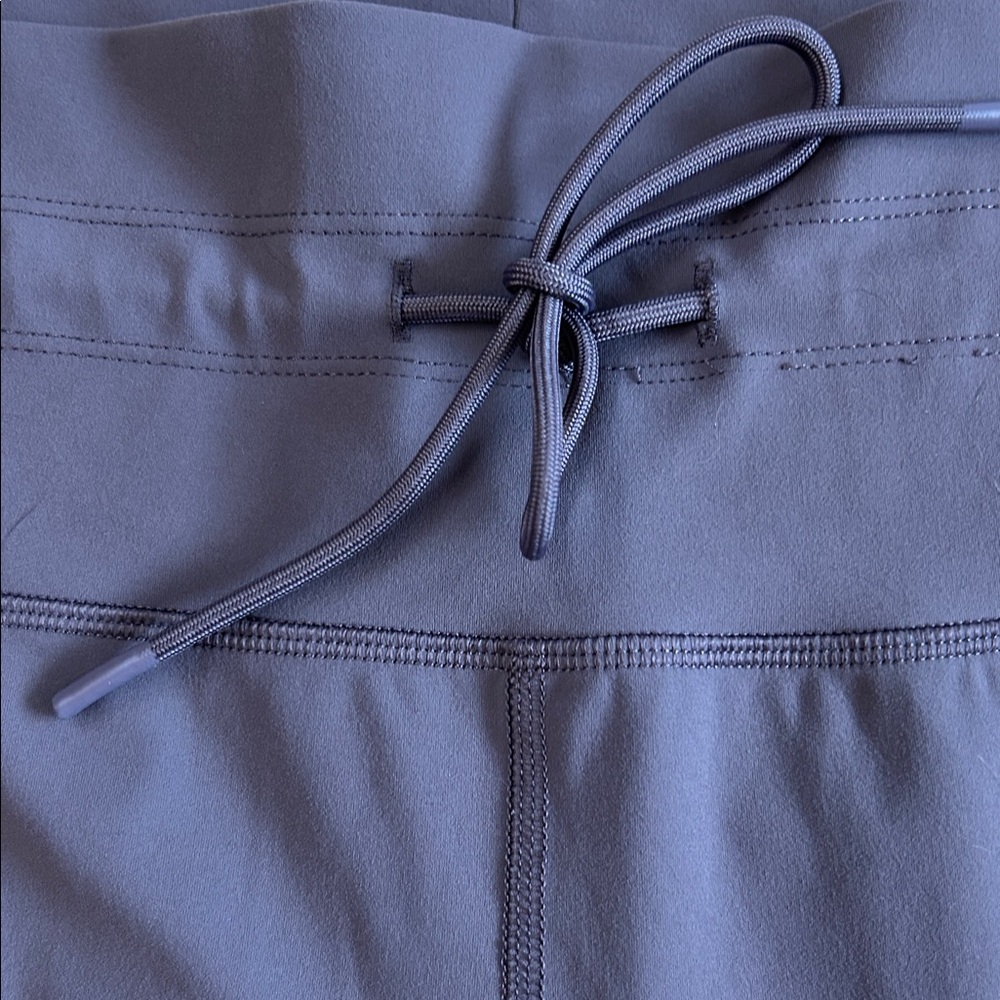 Vuori Daily Leggings - Picture 4 of 14